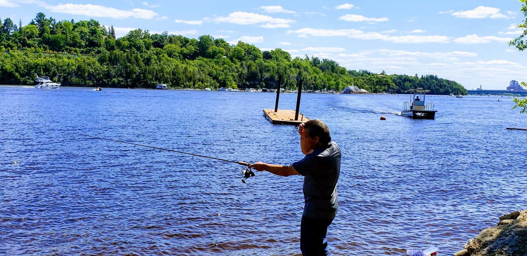 Kokomo Inn Bed And Breakfast Ottawa-Gatineau'S Only Tropical Riverfront B&B On The National Capital Cycling Pathway Route Verte #1 - For Adults Only - Chambre D'Hotes Tropical Aux Berges Des Outaouais Bnb #17542O Exteriör bild